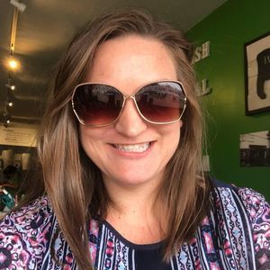 Meet your Posher, Nicole